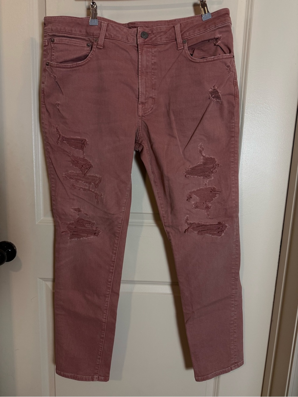 American Eagle Mauve High-Rise Skinny Jeans